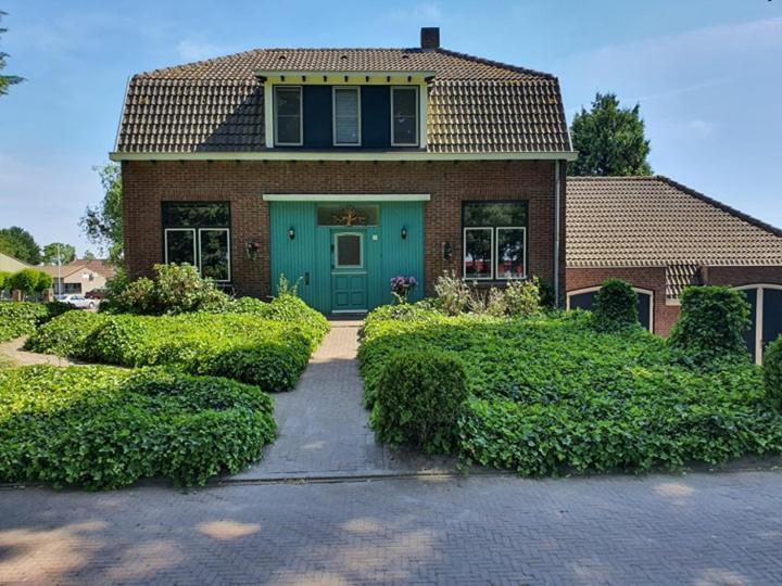 Bed and Breakfast De Vliegende Vlinder à Nederweert Extérieur photo
